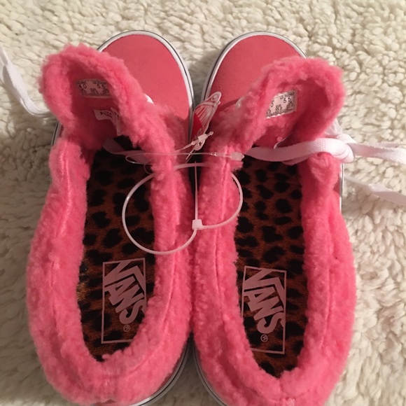 Vans - Picture 4 of 8